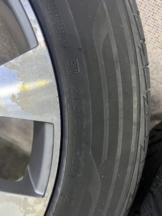 Продам Оригинальные диски с резиной!