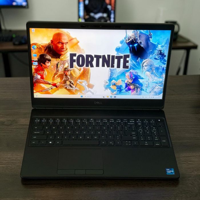 15.6’UHD 4K 600nits/RTX A3000 6GB/Core i7-11850H/Dell Precision 7560/32GB DDR4/512GB SSD