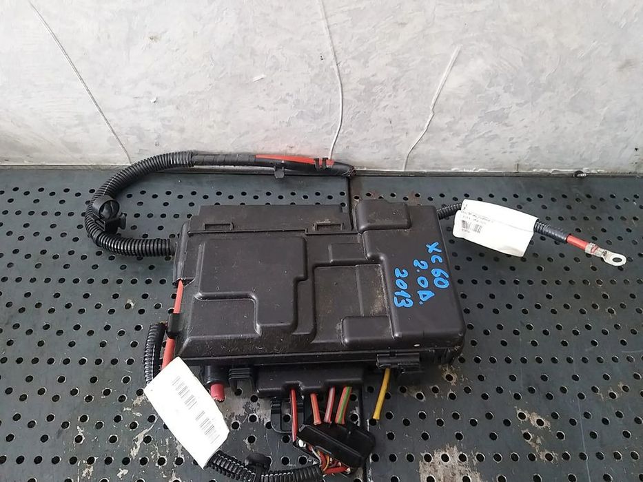 Panou tablou sigurante 2.0 d volvo xc60 30659092 31337182