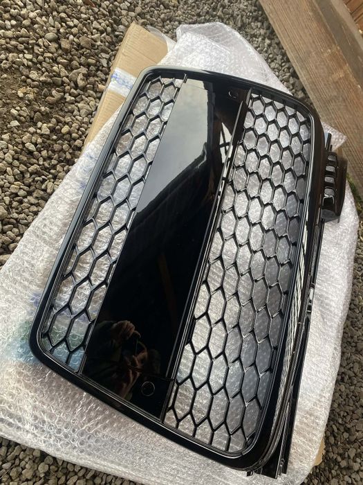 Grila fata audi a4 b7