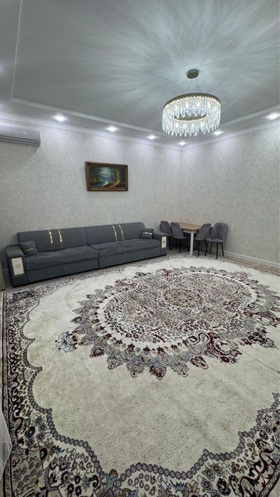 Продам диван 4м в длину