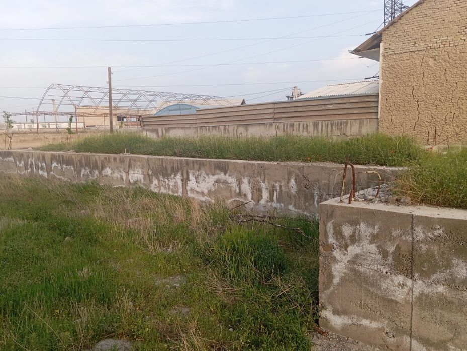 Участка сотилади