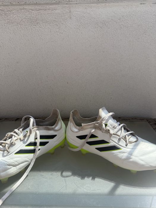 Футболни Бутонки adidas