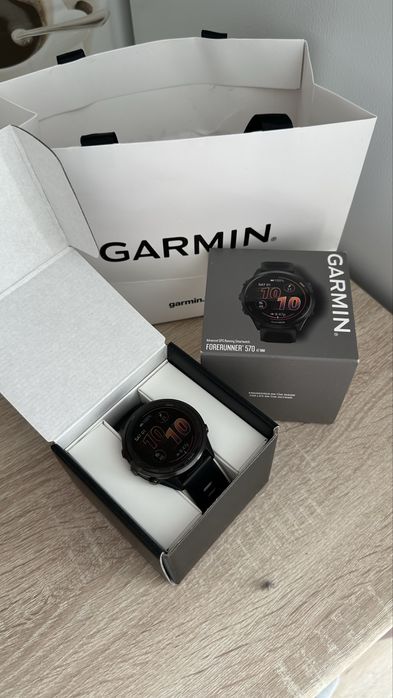 смарт-часы Garmin Forerunner 570 (47mm)