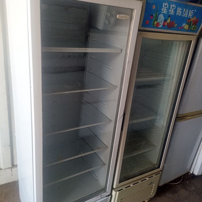 Виттрин холодильник на гапитка