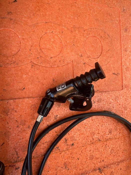 Кол за седалка RockShox Reverb Dropper Post 30.9 / 31.6 мм с дистанционно