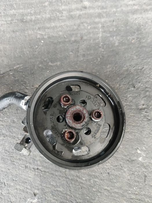 Pompa servo servodirectie Seat Exeo Audi A4 B6 B7 motor 2.0 cod 8E0145155N