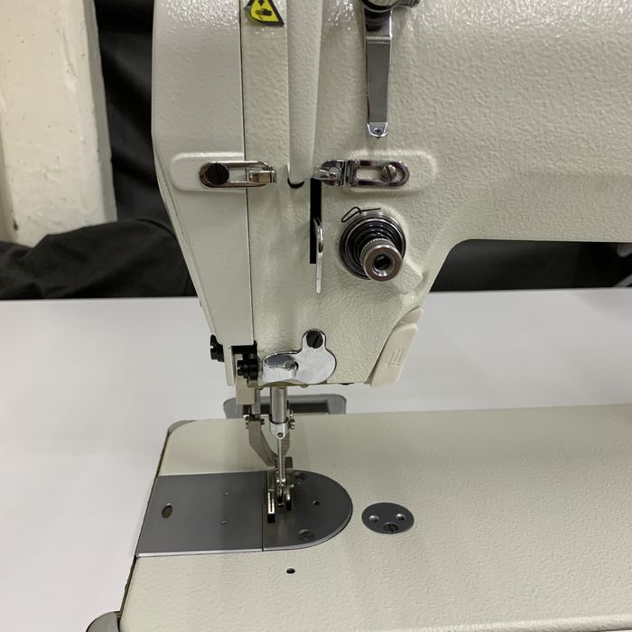 Zoje shagayushiy tikuv mashinasi