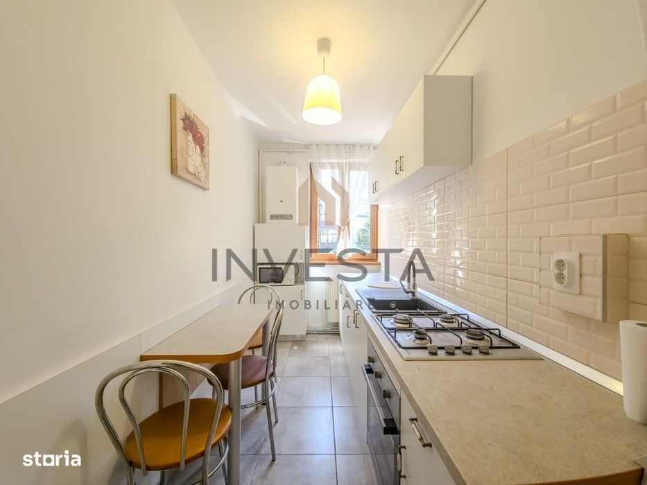 Apartament 3 camere decomandat, etaj intermediar, Centru, zona Horea — fotografia 3