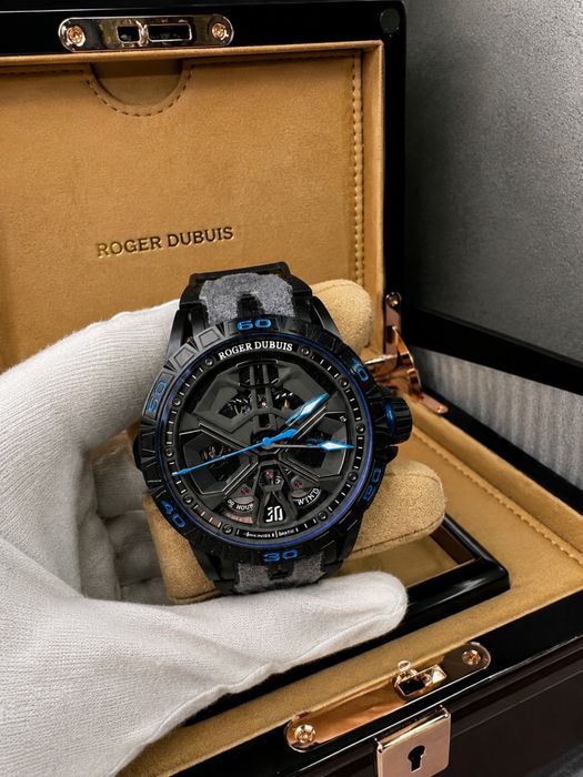 Roger Dubuis 44mm