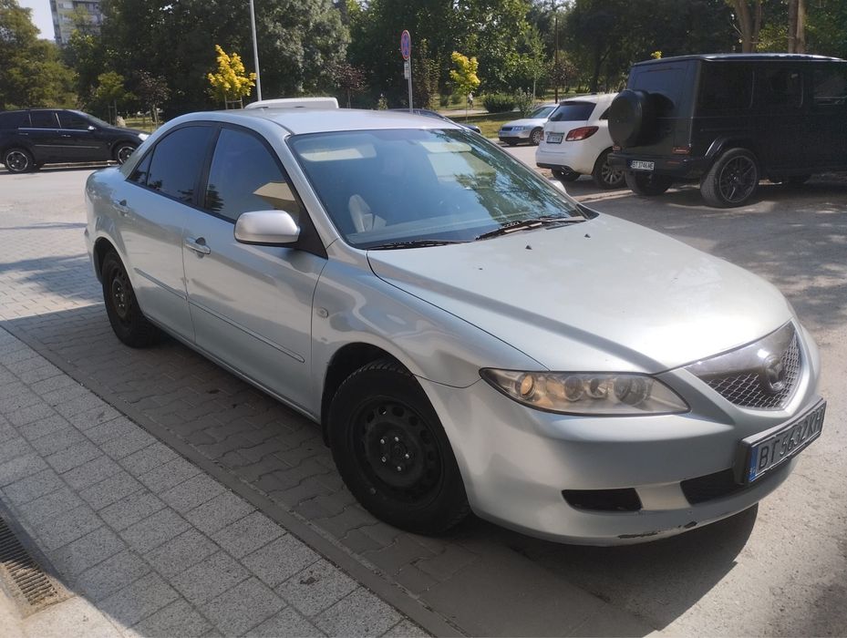 Mazda 6.