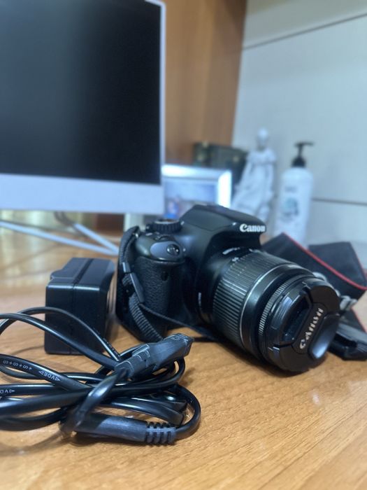 Фотоаппарат Canon EOS 550D в комплекте