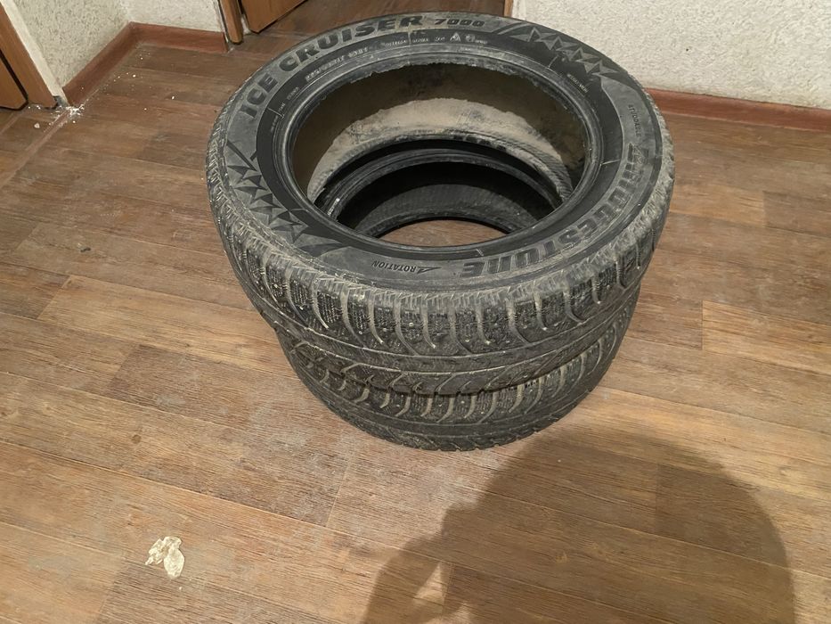 Продается покрышка 17/225/60