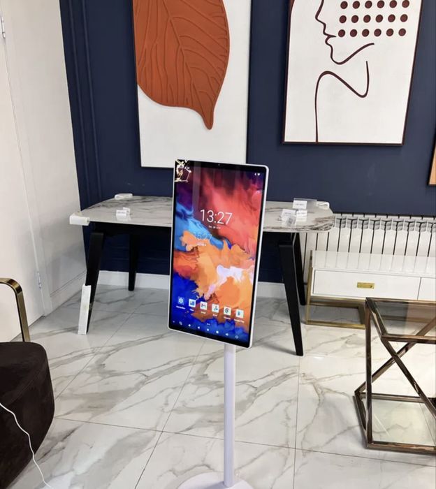 Планшет на колесиках или Led экран