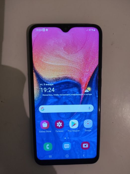 Samsung A10 32gb в хорошем состоянии