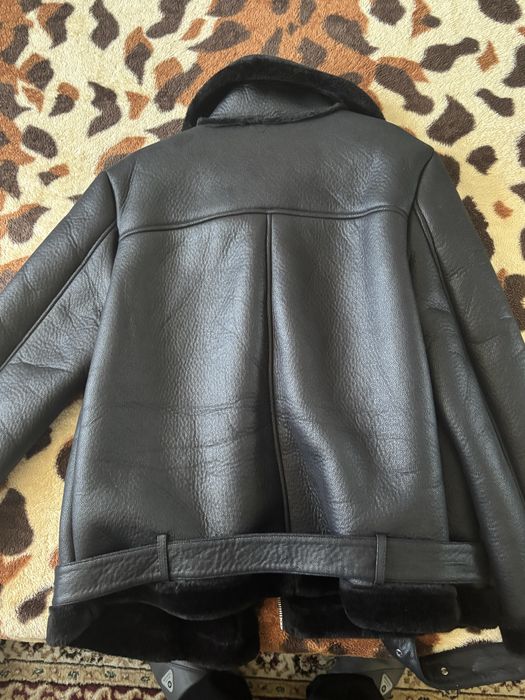 Geacă groasă din piele cu blană artificială – stare excelentă