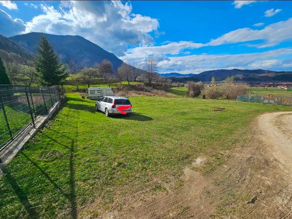 Teren Zărnești, Brașov – 3 loturi (618-716-629 mp) – vedere Piatra Craiului & Bucegi