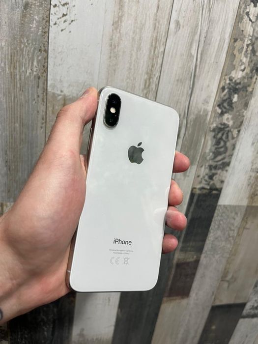 Продам iPhone X 64GB