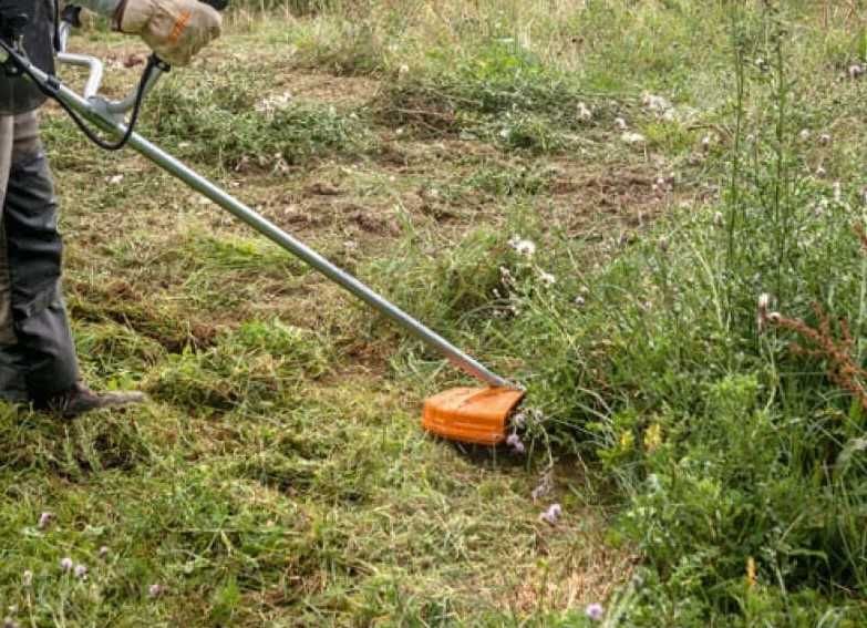 Tuns iarbă înaltă și boscheți – Motocoasă - Disponibil în weekend