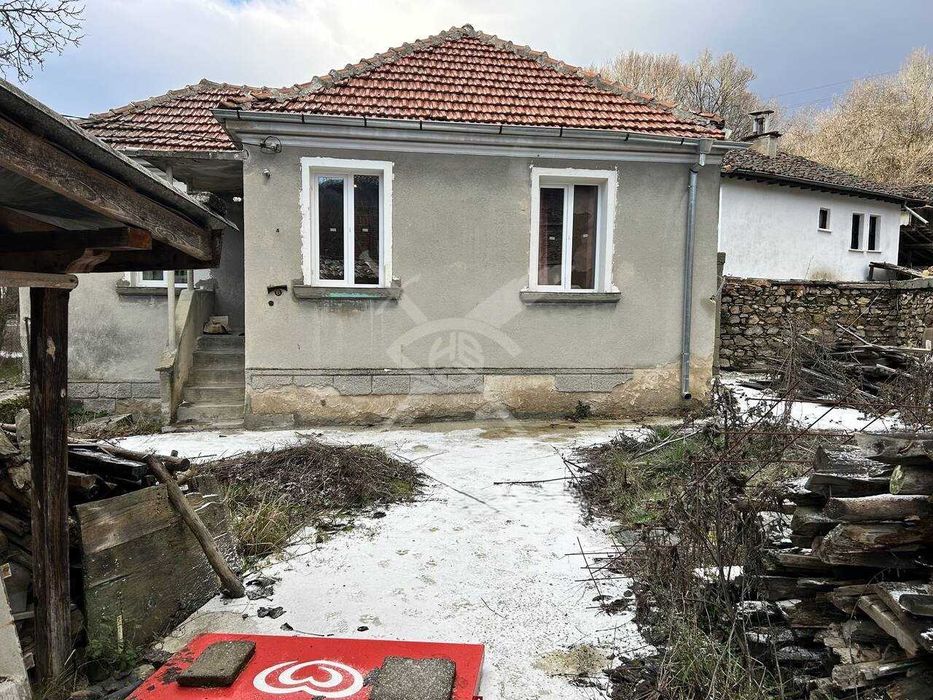 Къща в с.Свежен! 96786