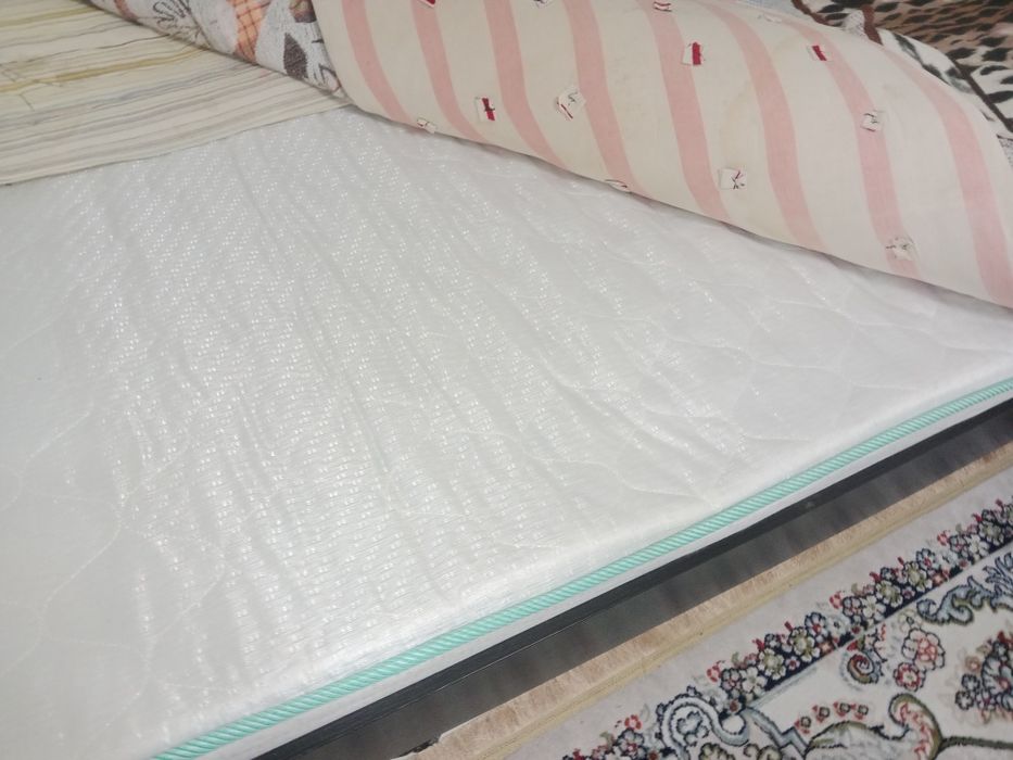 Двухспальная кровать тахта