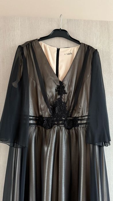 Vand rochie de seara
