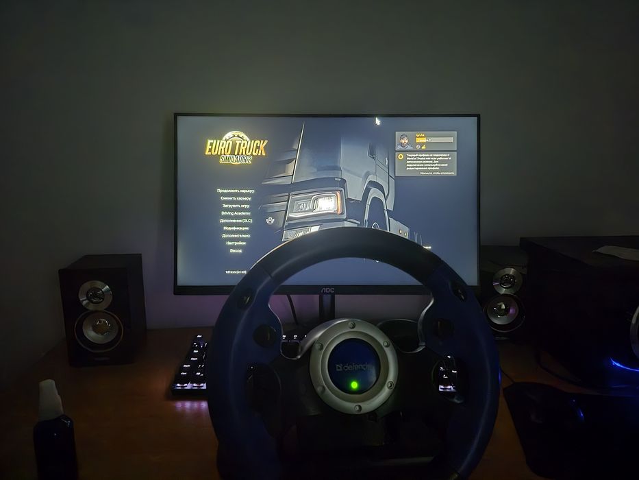 Продам мощный игровой компьютер 
intel core