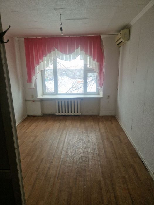 Продам одна комнатный общежите