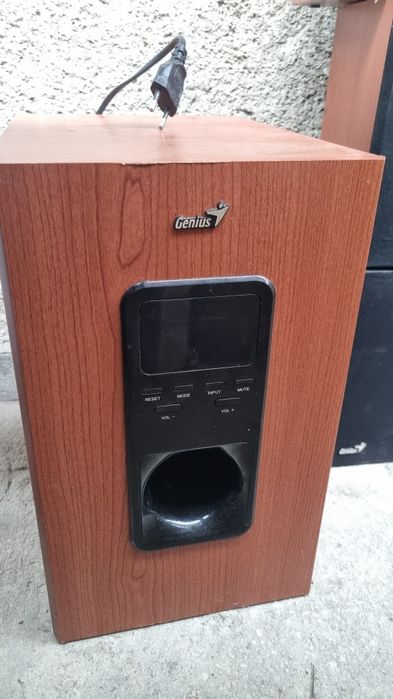 Sistem audio 5.1 Genius din lemn – sunet puternic + bass profund