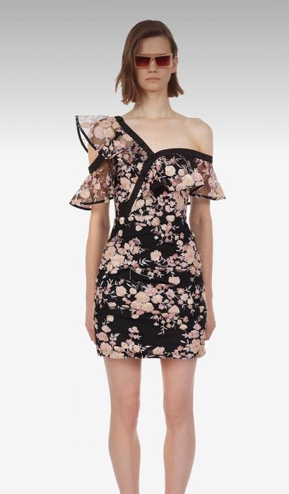 рокля Self-portrait