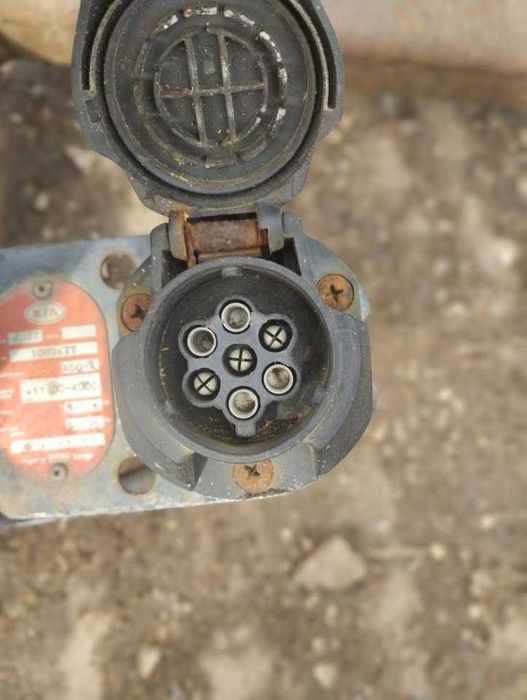 Теглич за Киа каренс 2.0 crdi