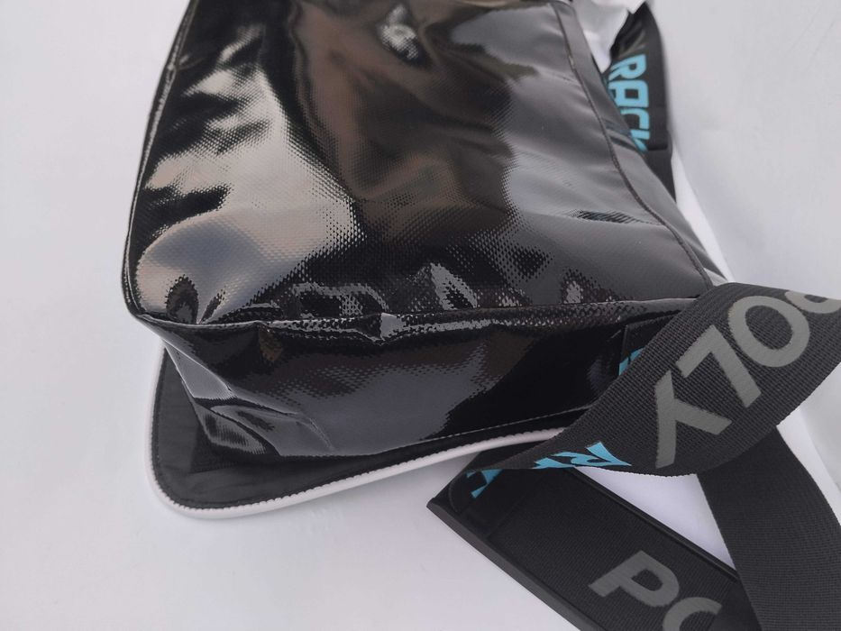 Poly Rack страхотна чанта с лъскаво винилово покритие неупотребявана