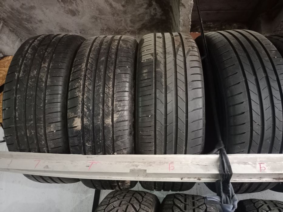 Продам летнюю шины Bridgestone 235.50R20
