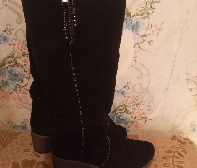 Замшевые сапоги 37размер