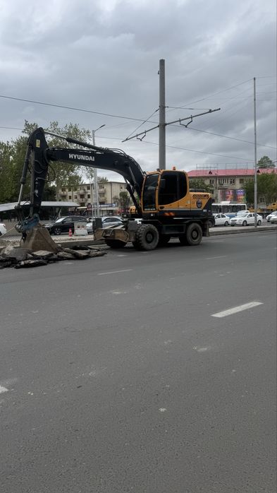 Екскаватор сотилади 180W-9s