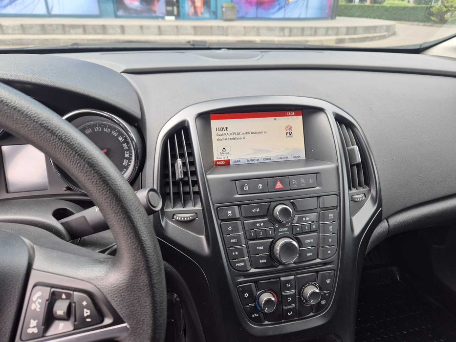 Astra J 1.6 ГАЗ нова от България
