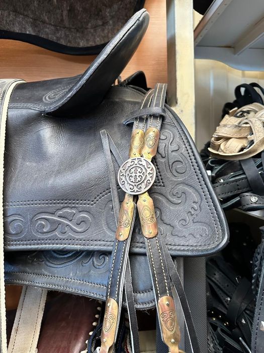 Продам седло ручная работа.