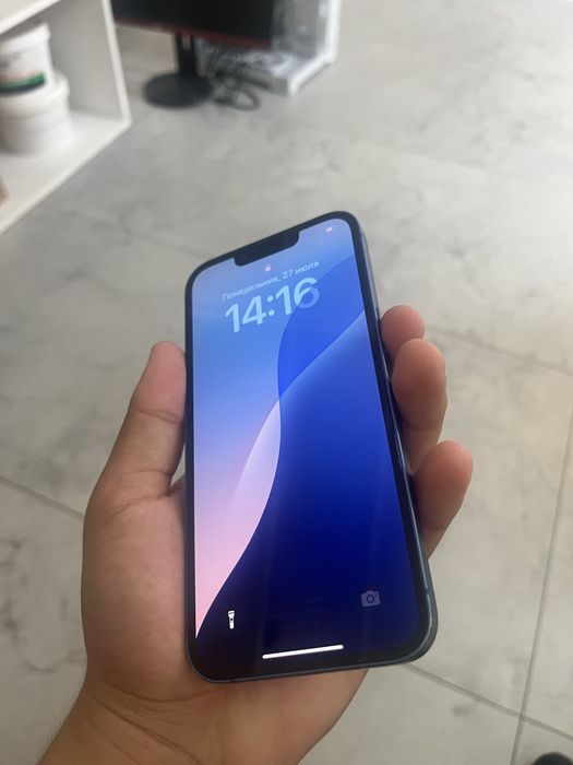 Продам Iphone 13 в отличном состояний