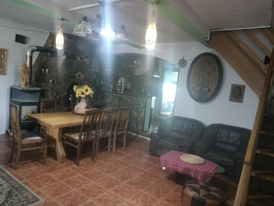 Închiriez locație 16 locuri cazare ptr evenimente,