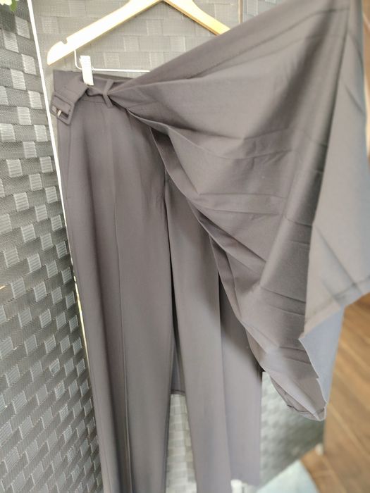 Pantalon cu fusta atasata masura L Zara
