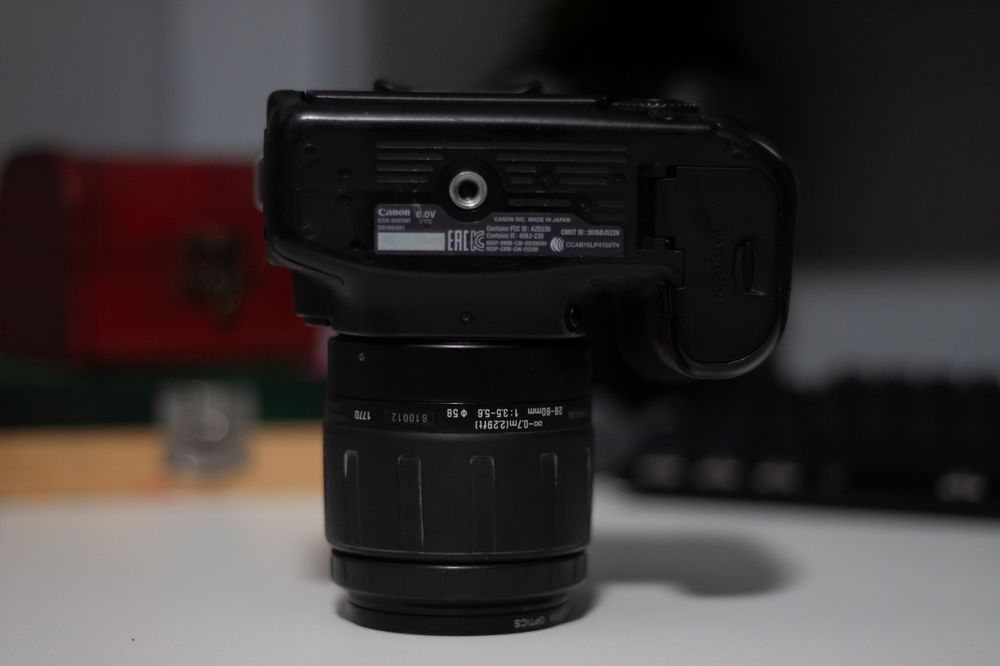 Cameră foto - Canon 80d