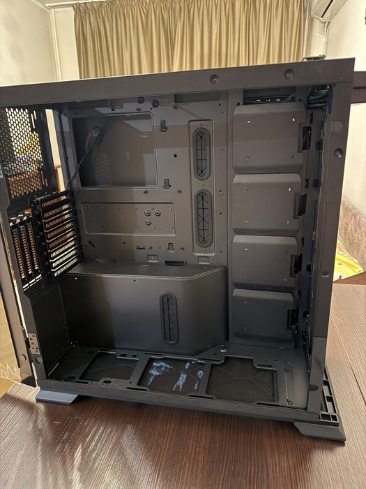 Phanteks Enthoo 719 Extreme Workstation and Dual-system