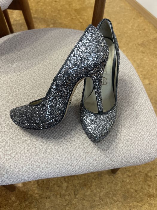 Елегантни дамски обувки