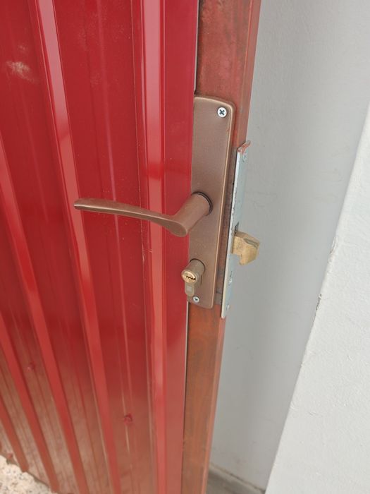 Uși rulante garaj magazie sopron