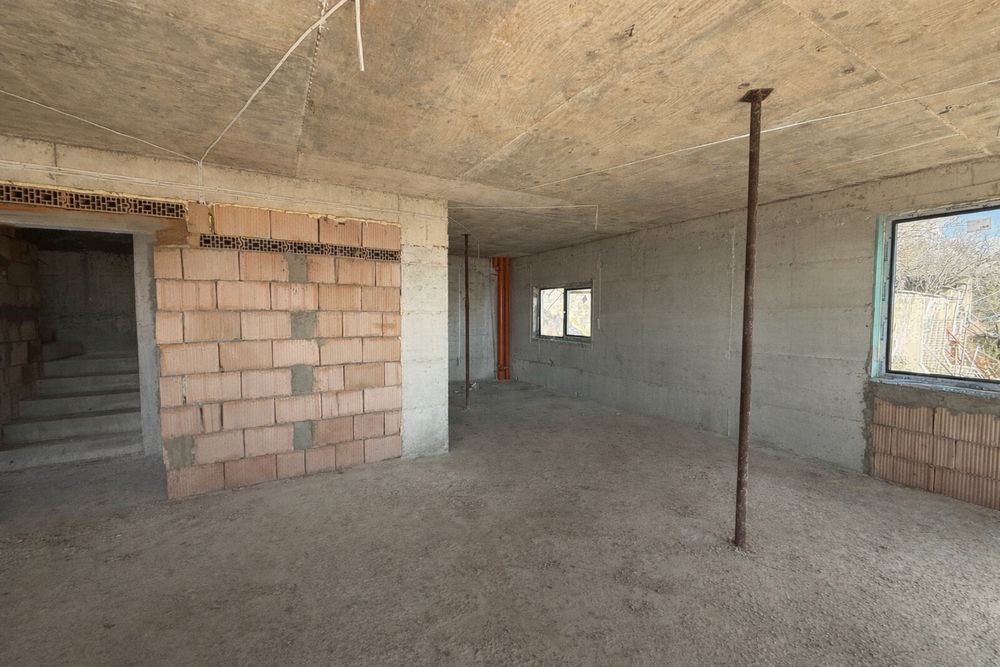 Къща гр. Варна, м-т Сотира