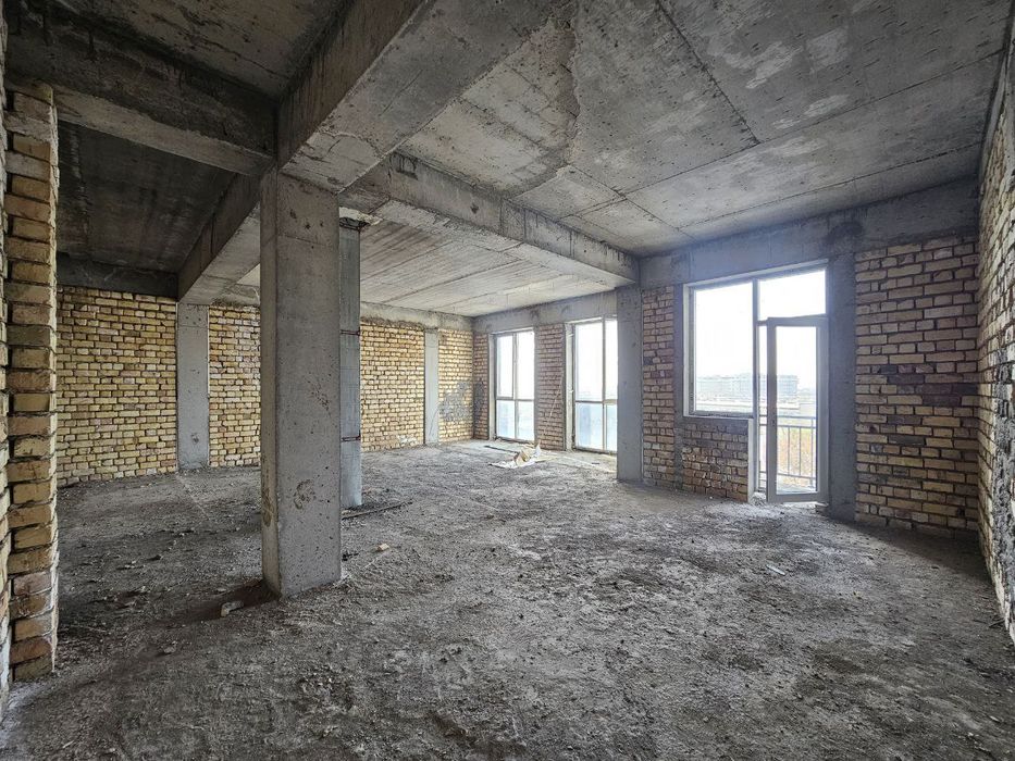 Продается 2х комнатная квартира Кадышева базар конечная (RV)