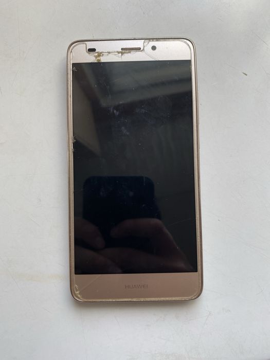 Продам huawei срочно за 10к