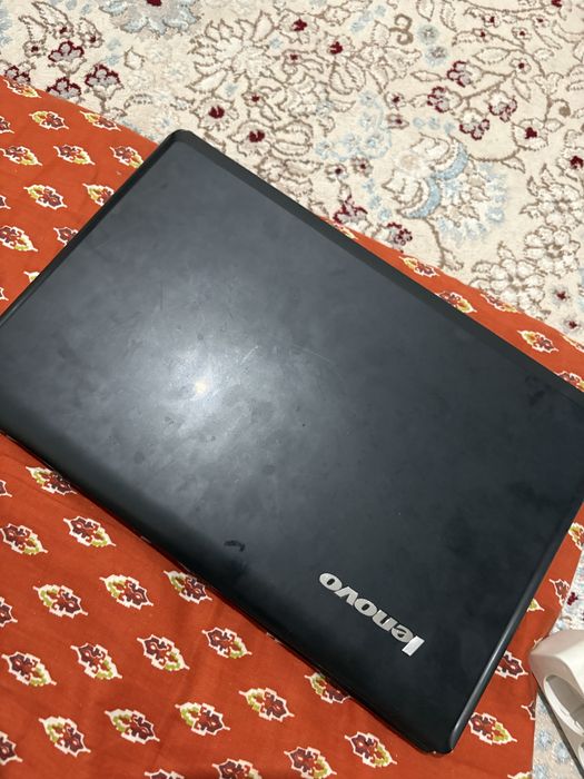 Ноутбук Lenovo G585 на запчасти или под восстановление