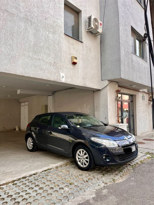 RENAULT Megane 2011 — imagine 3