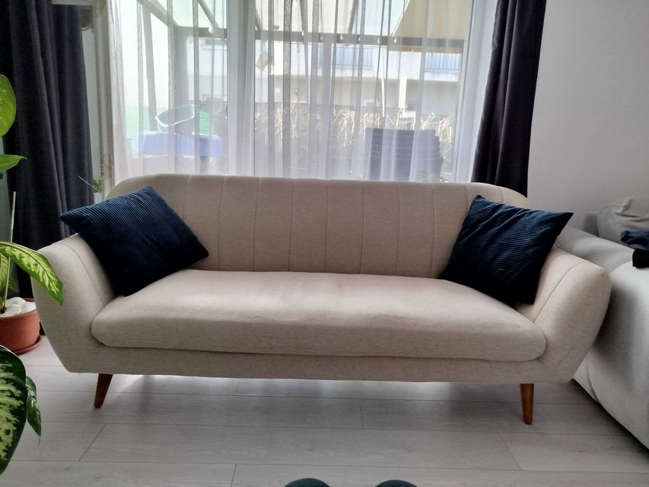 Canapele 2 și 3 persoane